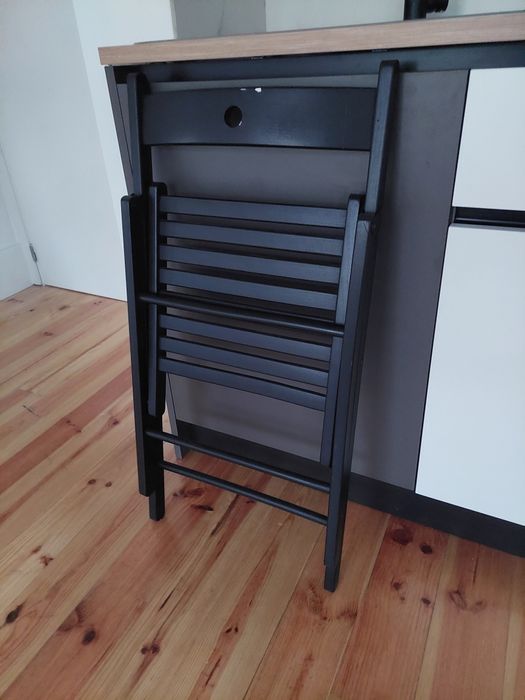 2 Duas Cadeiras ikea dobráveis madeira