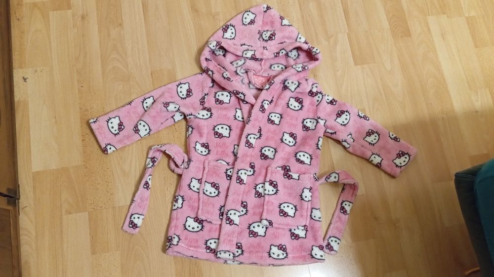 Szlafrok Hello Kitty, rozmiar 92/98