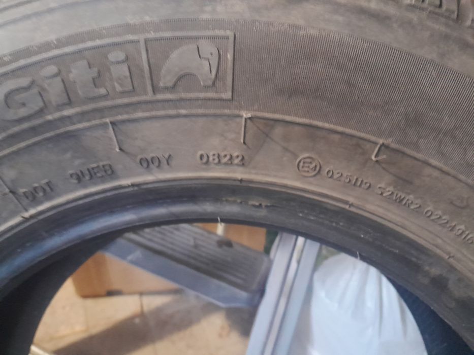 235 70 R16 всесезонна Giti 2022
