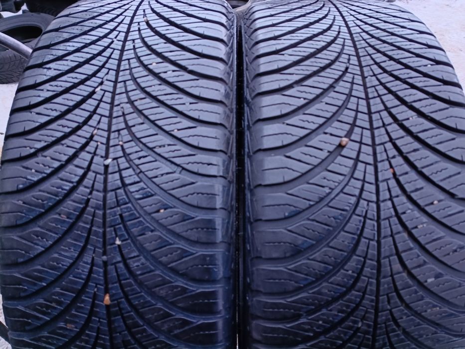 235.45.19 Goodyear Vector 4 season gen2  2022 topczewski Team