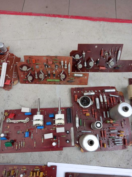 плати телевізора ссср радіодеталі плати