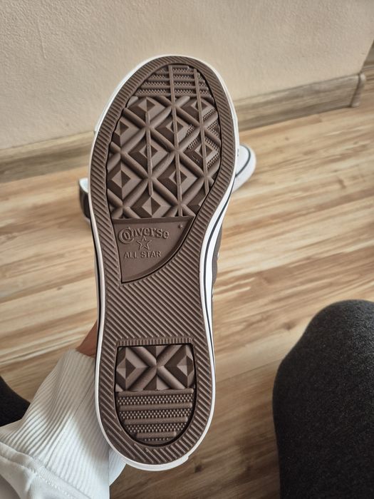 Szare trampki Converse