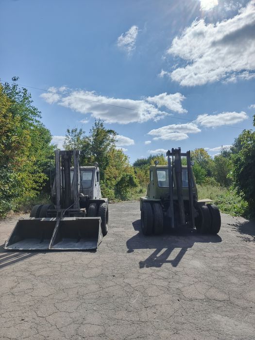 Продаються два Львівські погрузчики