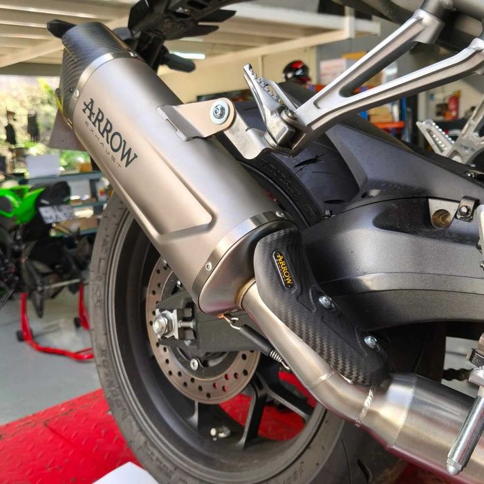 Vendo Honda Cbr 650R Eclutch