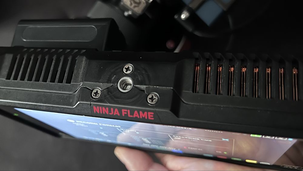 Atomos ninja flame 7 монітор-рекордер