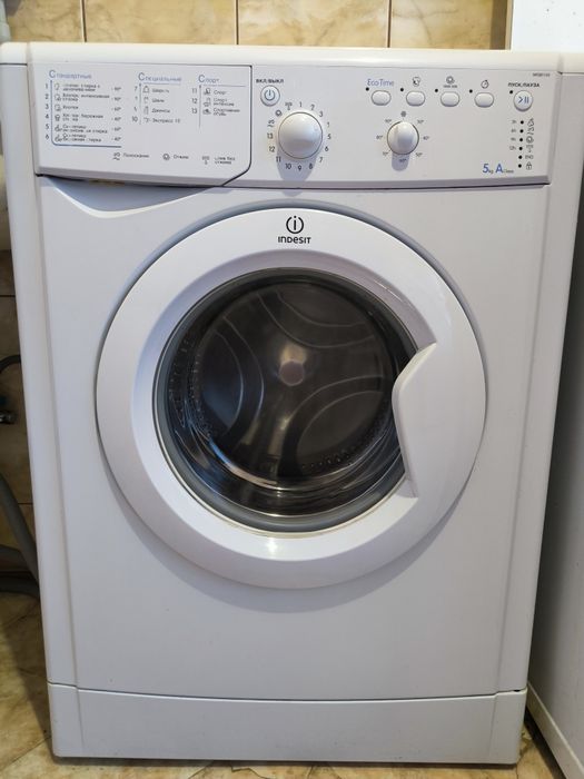 Пральна машина INDESIT (IWSB5105)