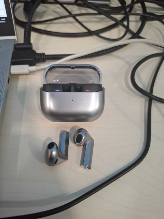 SAMSUNG Galaxy Airbuds 3 - novos