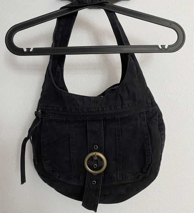 Malas variadas em bom estado