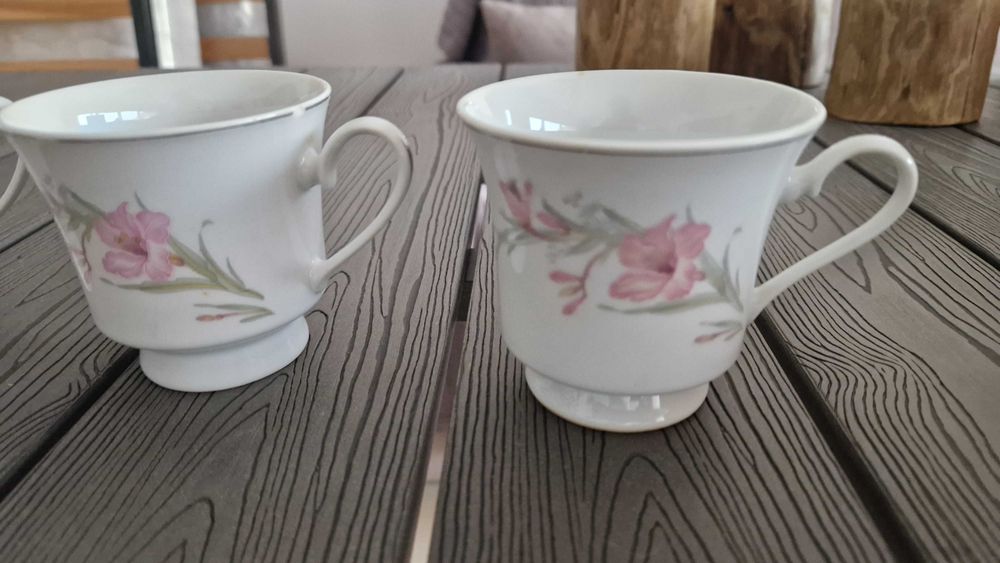 Conjunto de 3 chávenas vintage para chá ou café