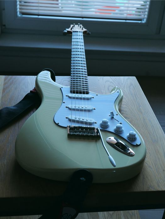 John Mayer PRS SE Silver Sky Moon White