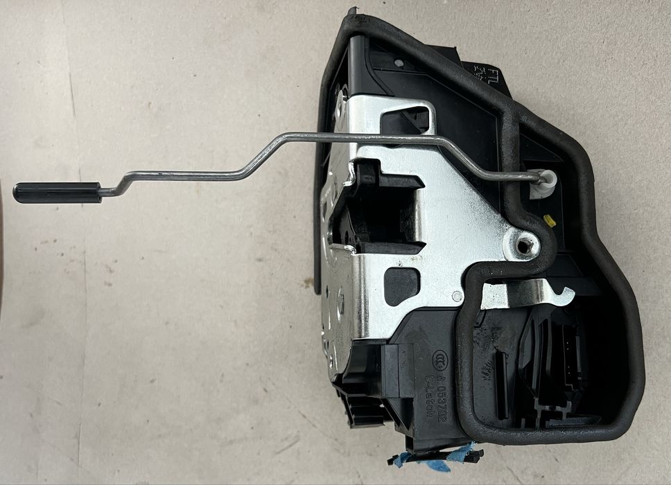 Fechadura de porta BMW E90 / E91 / E87 (esquerda /direita/tras/frente)