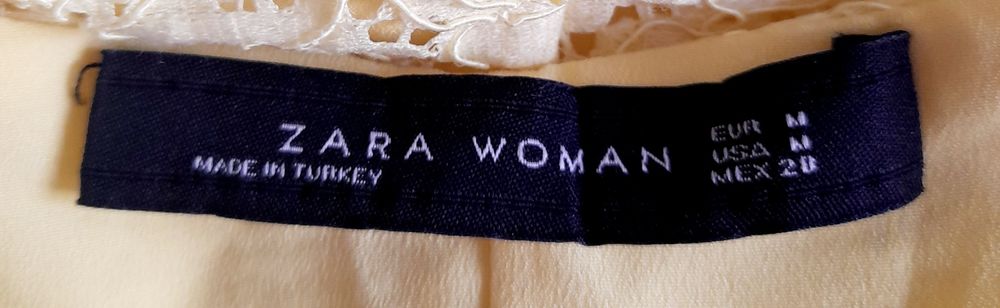 Vestido Zara em renda amarela. Tamanho M
