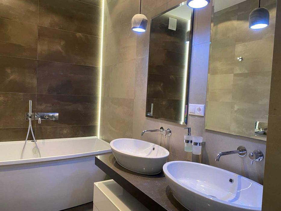 Срочная аренда шикарной кв. в ЖК Новопечерские Липки без комиссии.