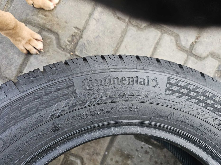 Całoroczne Continental 215/65 R16C