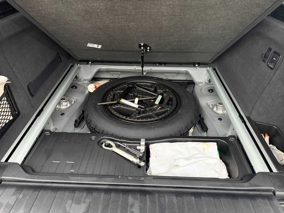 Автомобиль BMW X5