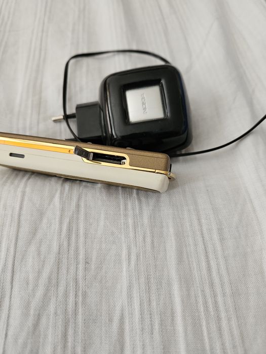 Nokia 7380 szminka