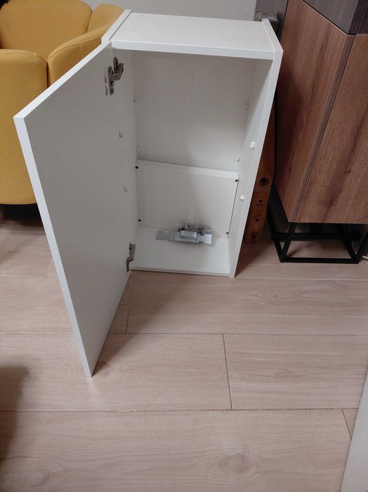 Armário de cozinha, de parede branco brilhante