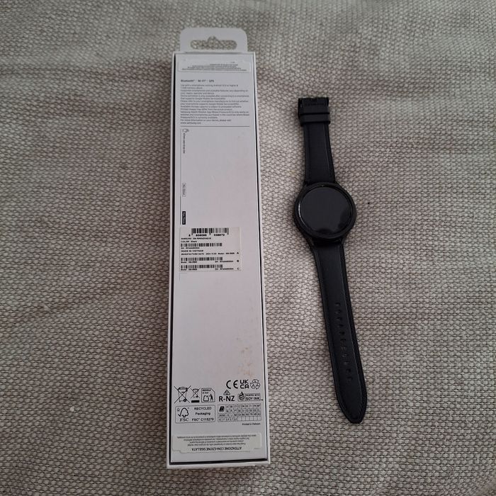 Samsung
SmartWatch 6