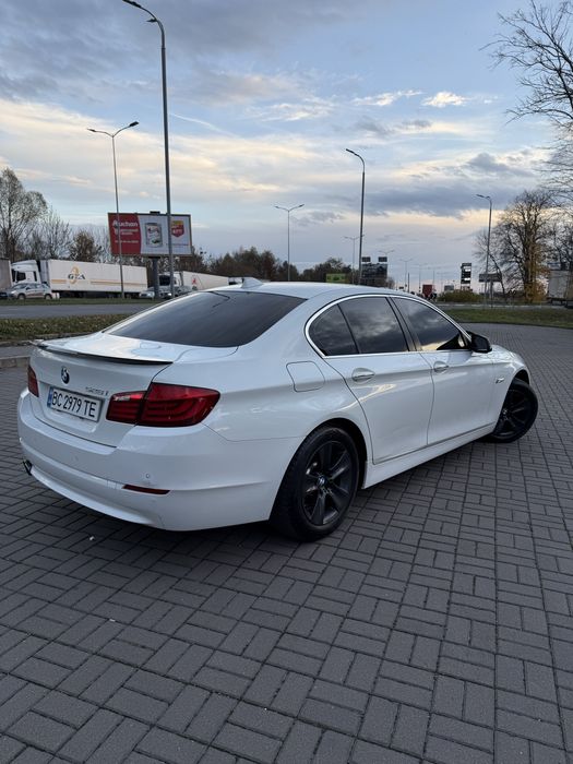 BMW 5 series 528i  F10
