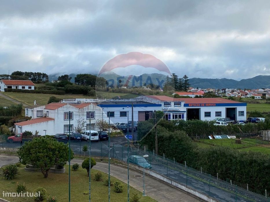 Moradia T6 para venda