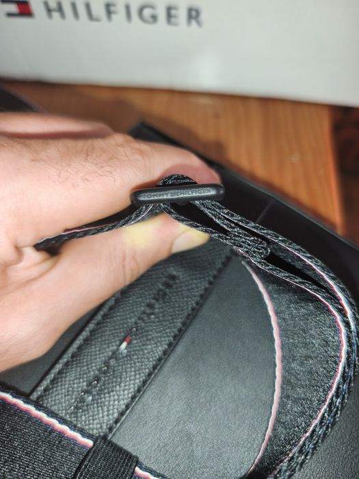 Tommy Hifiger Mala Tiracolo Preta