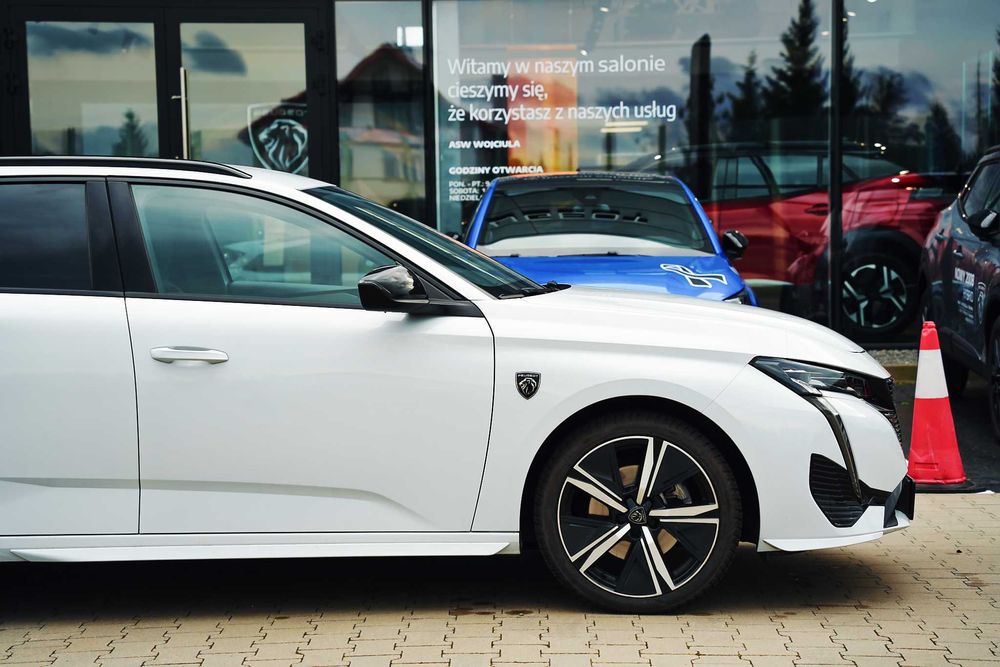 Wypożyczalnia aut PEUGEOT 308 GT KOMBI AUTOMAT 2025r. M-Dealer RENT
