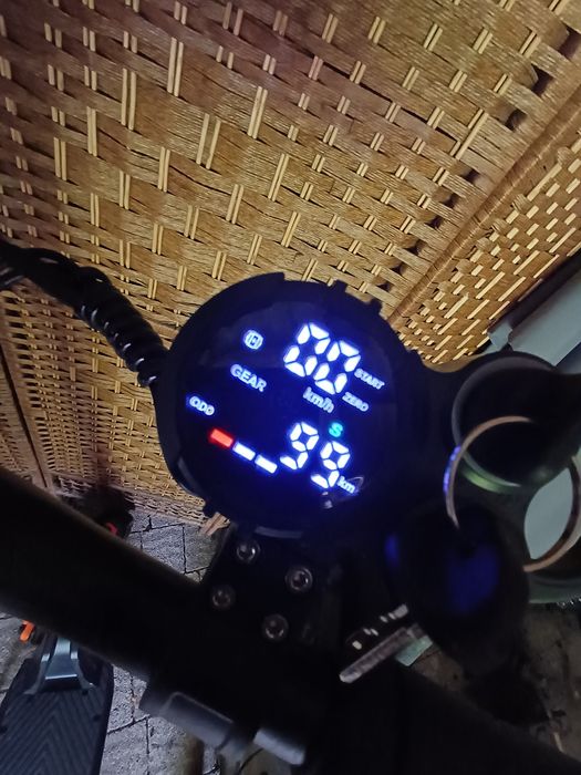 Hulajnoga elektryczna Dece Es20 Dual