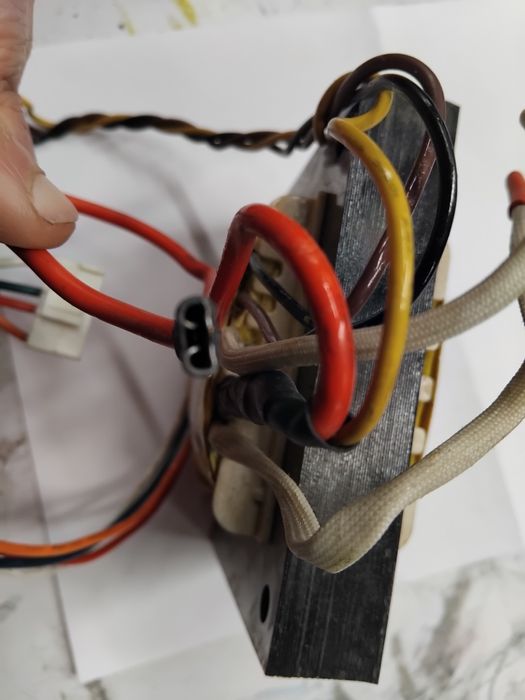 Electric Transformer444912357344563203