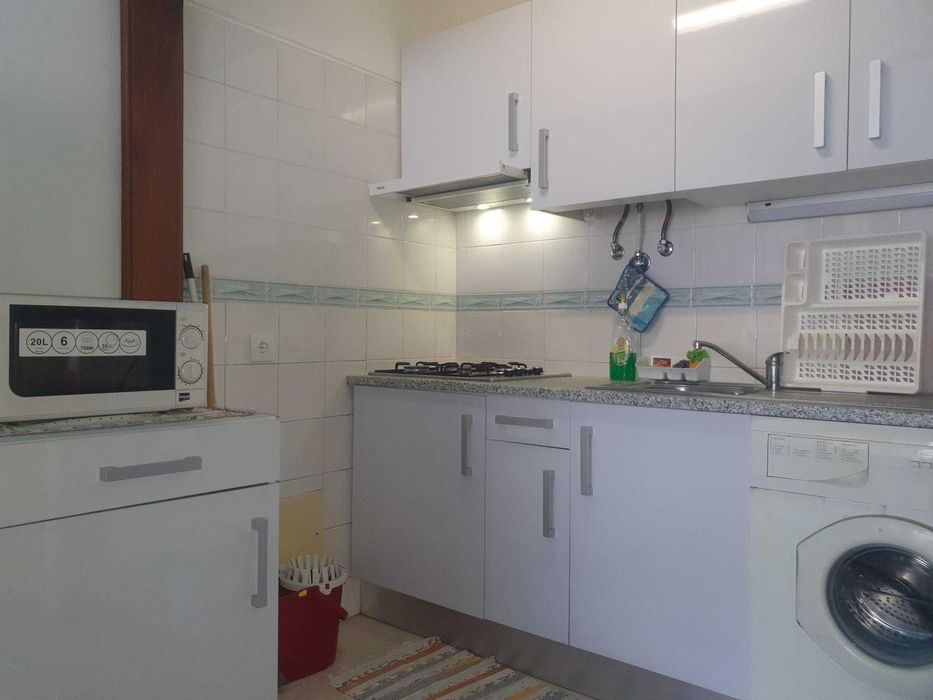 No Centro de Armação de Pera. E a 100 metros da Praia