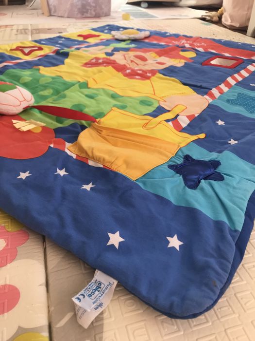 Tapete de atividades chicco