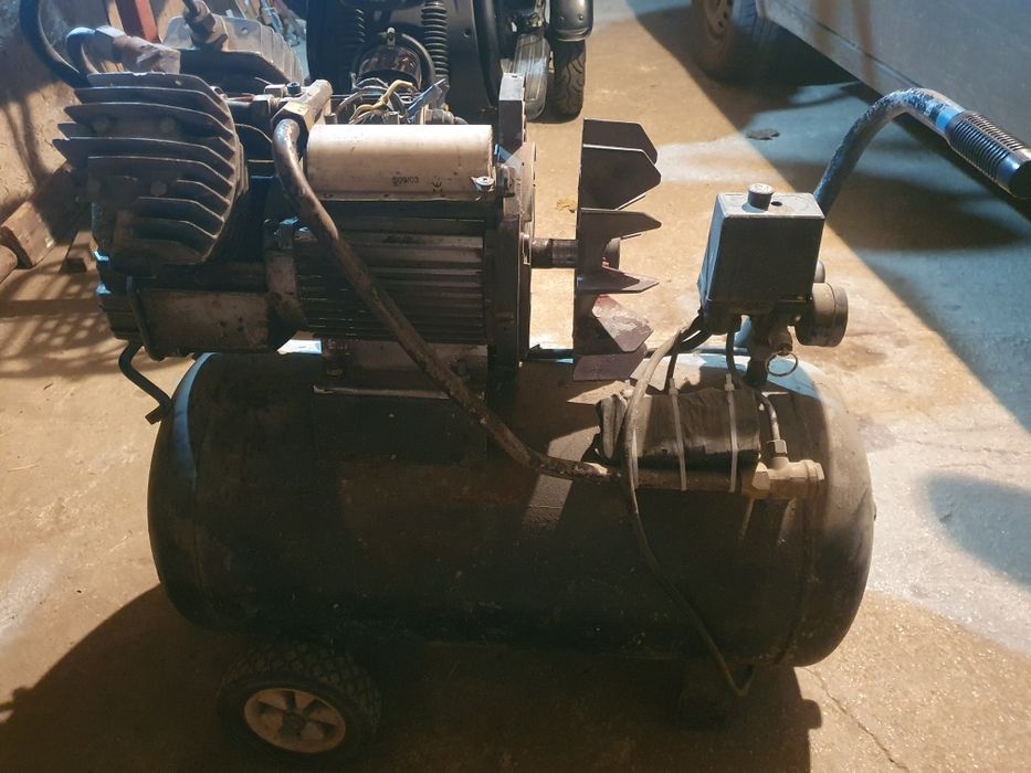 Компресор б/у під перемотку двигуна