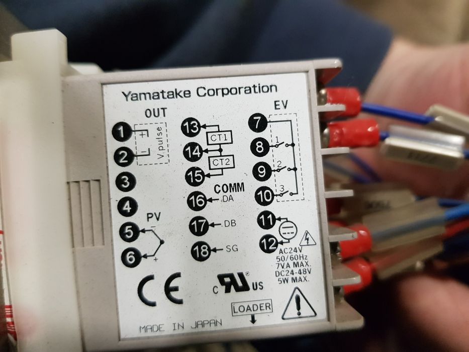 Sterownik termostat elektroniczny temperatury YAMATAKE  sdc15