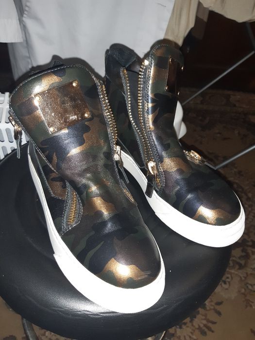 Кожаные ботинки. Хаки