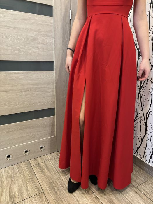 Sukienka na studniówkę na wesele czerowna maxi prost długa 40