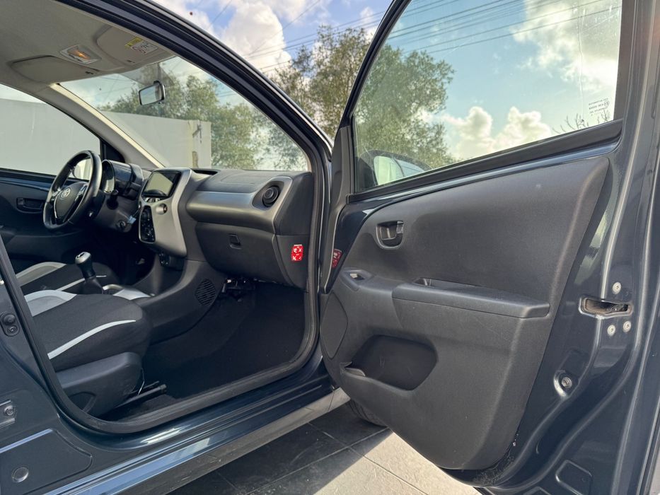 Vende-se Toyota AYGO