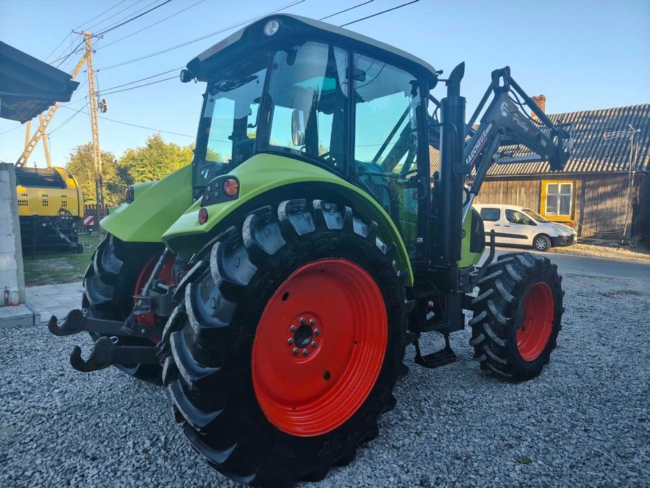 Claas Arion 420