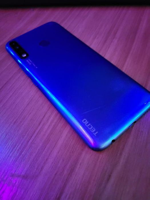 Tecno spark 4 в плохом состоянии