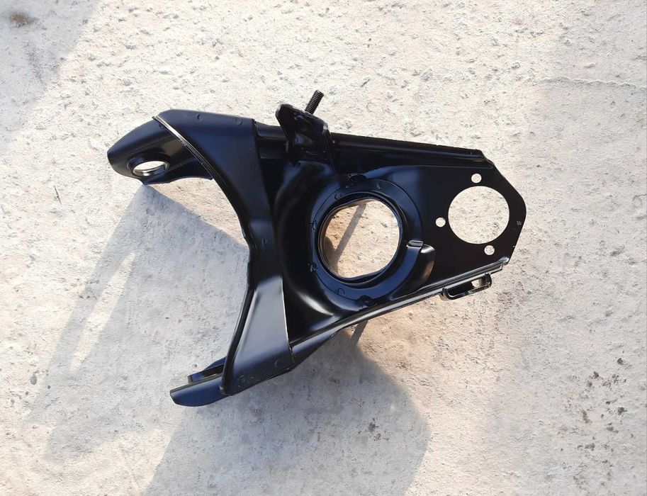 Нижній ричаг ВАЗ 2101-07 Важіль передньої підвіски