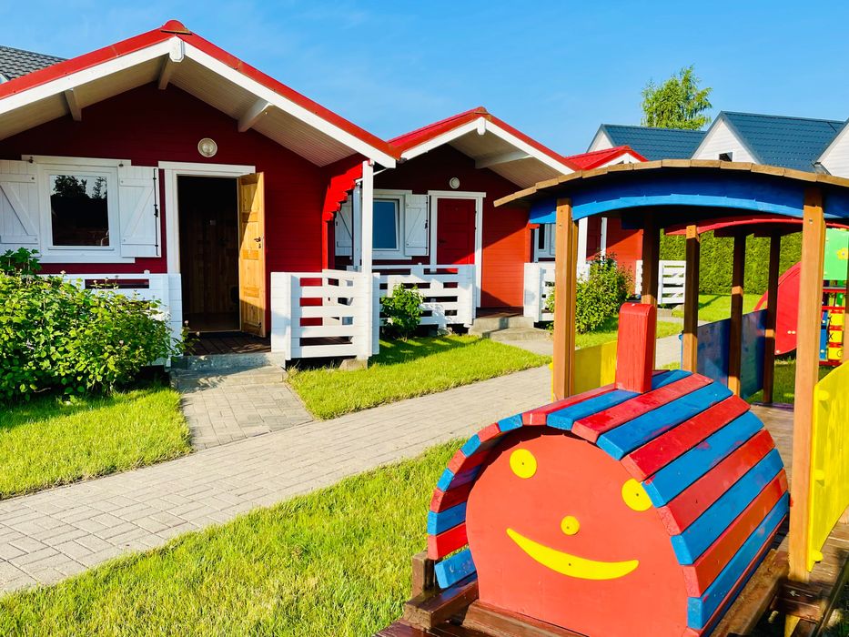 Domki Groszek Sarbinowo Chłopy czteroosobowe domki noclegi nad morzem