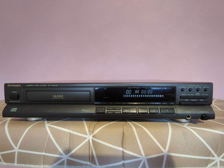 Odtwarzacz CD Technics SL PG 440A
