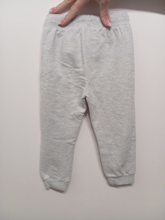 Spodnie dresowe dziewczęce rozmiar 92