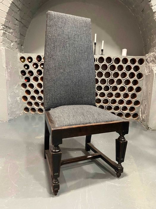 2 Cadeiras estilo Palacio madeira maciça e encosto alto