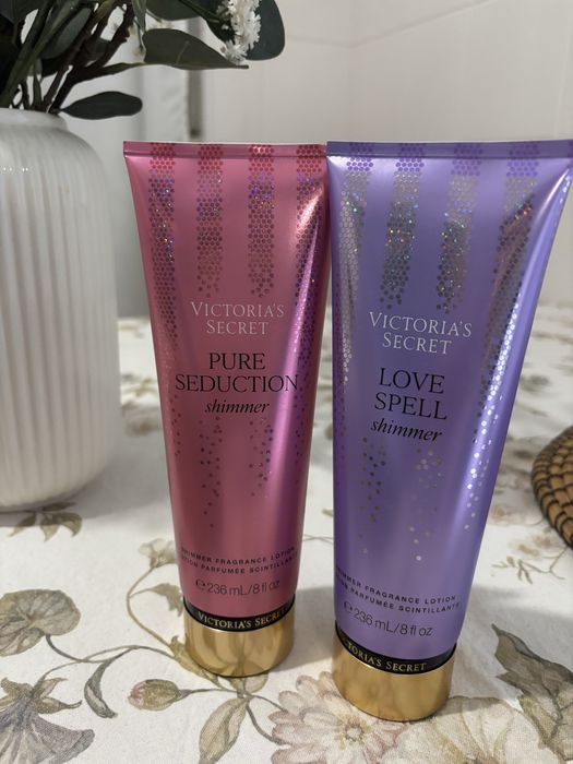 2 cremes de corpo com brilhantes victoria secret