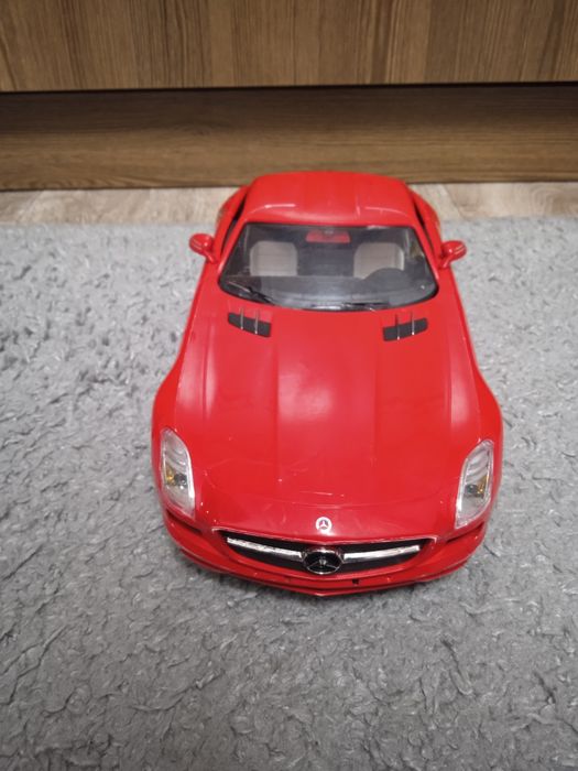 Продам машинку мерседес