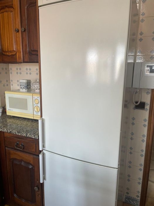 Quartos para arrendar só para mulheres - Maia