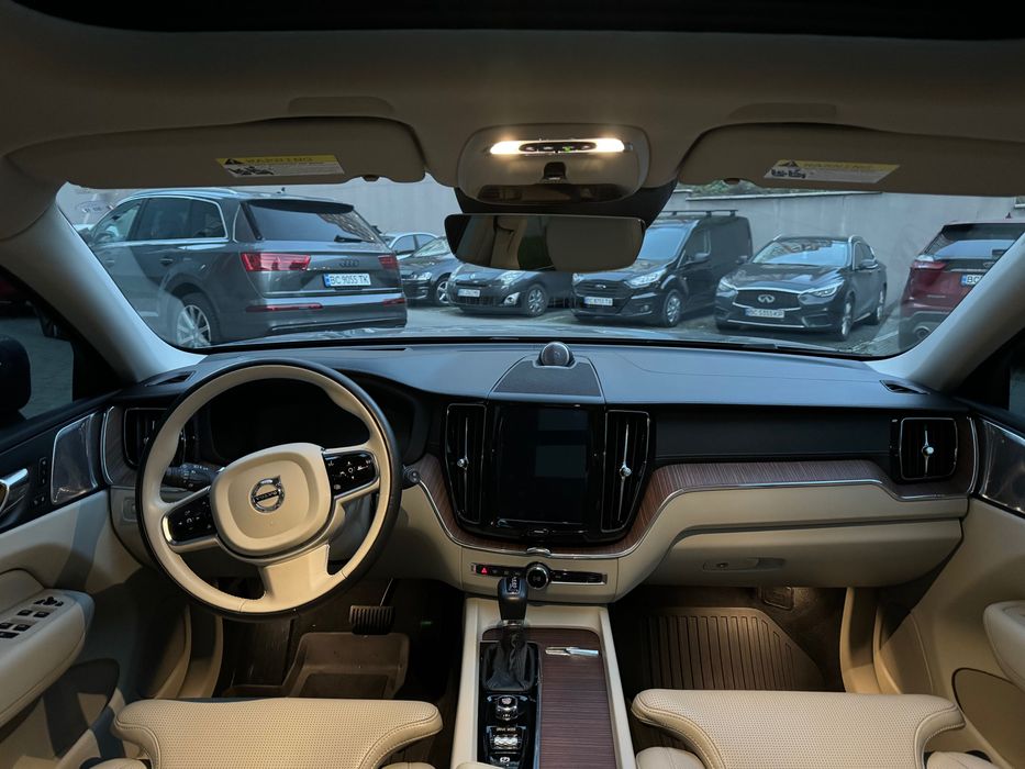 Volvo XC60 2019 Inscription