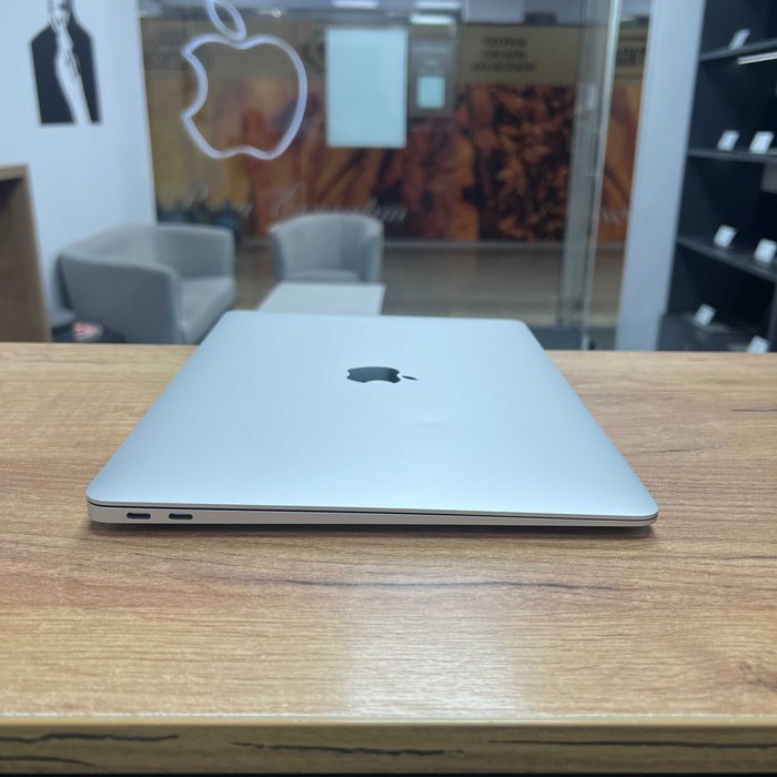 MacBook Air 13 2020 (I3 / 8gb / 256)SSD Гарантія. 39560SV