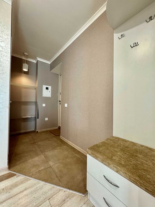 ApartPoltava Розкішна студія ПОДОБОВО, Кутова ванна, СВІТЛО ЗАВЖДИ