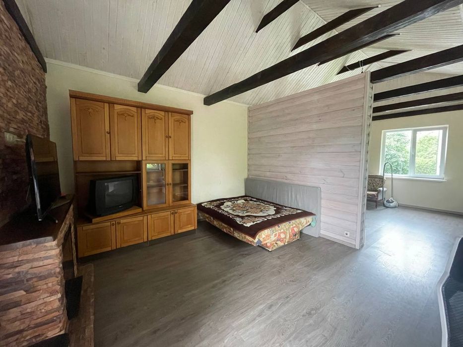 Оренда половини будинку  П П Борщагівка . Ціна с комунальними