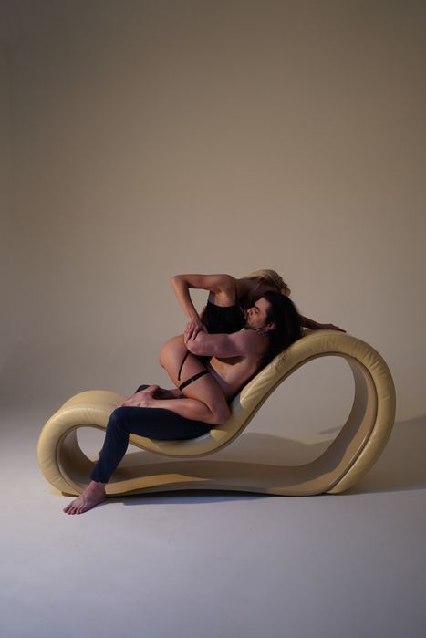 Кресло для секса. Подарок.